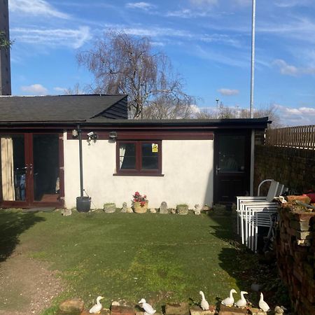 2 Bedrooms Bell Cottage Hoddesdon Exterior photo